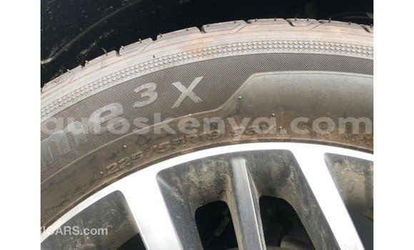 Imported Hyundai Tucson White Makiinaa iti Import - Dubai keessatti Central Kenya keessatti Imported Hyundai Tucson White Makiinaa iti Import - Dubai keessatti Central Kenya keessatti