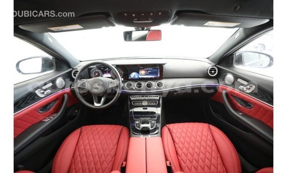 Nunua Imported Mercedes‒Benz 1117 Nyeusi Lori ndani ya Import - Dubai nchini Kati Kenya Nunua Imported Mercedes‒Benz 1117 Nyeusi Lori ndani ya Import - Dubai nchini Kati Kenya