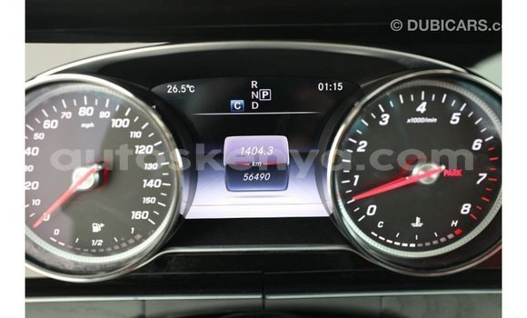 Nunua Imported Mercedes‒Benz 1117 Nyeusi Lori ndani ya Import - Dubai nchini Kati Kenya Nunua Imported Mercedes‒Benz 1117 Nyeusi Lori ndani ya Import - Dubai nchini Kati Kenya