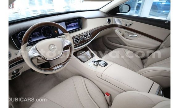 Imported Mercedes‒Benz 1117 Black Netiree iti Import - Dubai keessatti Central Kenya keessatti Imported Mercedes‒Benz 1117 Black Netiree iti Import - Dubai keessatti Central Kenya keessatti