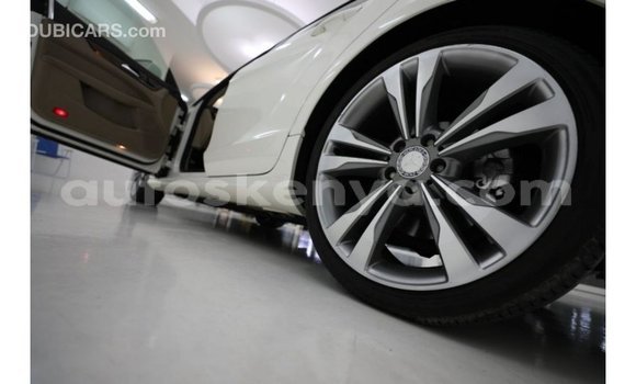 Imported Mercedes‒Benz 1117 White Netiree iti Import - Dubai keessatti Central Kenya keessatti Imported Mercedes‒Benz 1117 White Netiree iti Import - Dubai keessatti Central Kenya keessatti