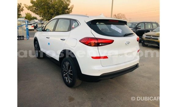 Buy Import Hyundai Tucson White Car in Import - Dubai in Central Kenya Buy Import Hyundai Tucson White Car in Import - Dubai in Central Kenya