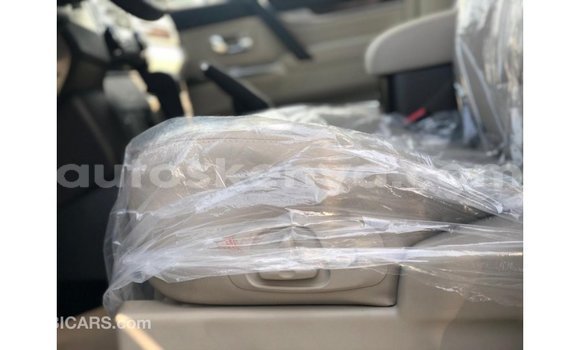 Imported Mitsubishi Pajero Black Makiinaa iti Import - Dubai keessatti Central Kenya keessatti Imported Mitsubishi Pajero Black Makiinaa iti Import - Dubai keessatti Central Kenya keessatti