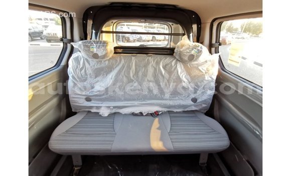 Buy Import Hyundai Chorus White Truck in Import - Dubai in Central Kenya Buy Import Hyundai Chorus White Truck in Import - Dubai in Central Kenya