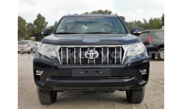 Nunua Imported Toyota Prado Nyeusi Gari ndani ya Import - Dubai nchini Kati Kenya Nunua Imported Toyota Prado Nyeusi Gari ndani ya Import - Dubai nchini Kati Kenya