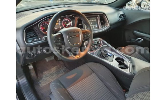 Imported Dodge Challenger Black Makiinaa iti Import - Dubai keessatti Central Kenya keessatti Imported Dodge Challenger Black Makiinaa iti Import - Dubai keessatti Central Kenya keessatti