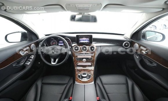 Nunua Imported Mercedes‒Benz 1117 Nyeusi Lori ndani ya Import - Dubai nchini Kati Kenya Nunua Imported Mercedes‒Benz 1117 Nyeusi Lori ndani ya Import - Dubai nchini Kati Kenya