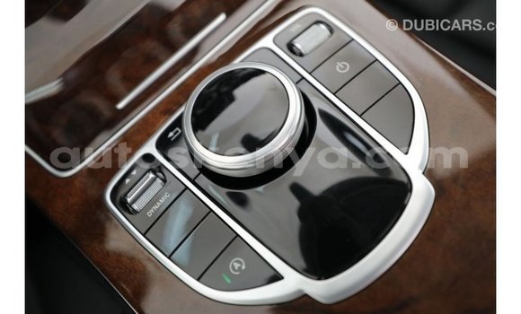 Nunua Imported Mercedes‒Benz 1117 Nyeusi Lori ndani ya Import - Dubai nchini Kati Kenya Nunua Imported Mercedes‒Benz 1117 Nyeusi Lori ndani ya Import - Dubai nchini Kati Kenya