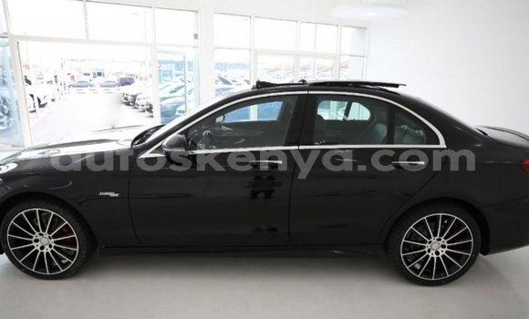 Nunua Imported Mercedes‒Benz 1117 Nyeusi Lori ndani ya Import - Dubai nchini Kati Kenya Nunua Imported Mercedes‒Benz 1117 Nyeusi Lori ndani ya Import - Dubai nchini Kati Kenya