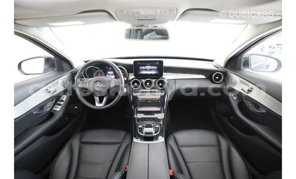 Nunua Imported Mercedes‒Benz 1117 Nyeusi Lori ndani ya Import - Dubai nchini Kati Kenya Nunua Imported Mercedes‒Benz 1117 Nyeusi Lori ndani ya Import - Dubai nchini Kati Kenya