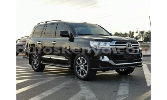 Nunua Imported Toyota Land Cruiser Nyeusi Gari ndani ya Import - Dubai nchini Kati Kenya Nunua Imported Toyota Land Cruiser Nyeusi Gari ndani ya Import - Dubai nchini Kati Kenya