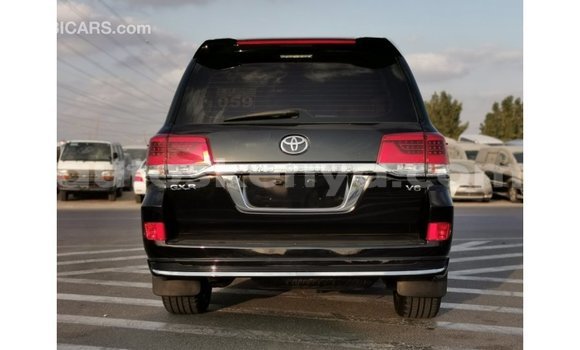 Nunua Imported Toyota Land Cruiser Nyeusi Gari ndani ya Import - Dubai nchini Kati Kenya Nunua Imported Toyota Land Cruiser Nyeusi Gari ndani ya Import - Dubai nchini Kati Kenya
