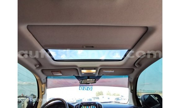 Nunua Imported Toyota Land Cruiser Nyeusi Gari ndani ya Import - Dubai nchini Kati Kenya Nunua Imported Toyota Land Cruiser Nyeusi Gari ndani ya Import - Dubai nchini Kati Kenya