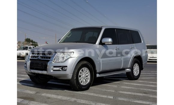 Nunua Imported Mitsubishi Pajero Nyingine Gari ndani ya Import - Dubai nchini Kati Kenya Nunua Imported Mitsubishi Pajero Nyingine Gari ndani ya Import - Dubai nchini Kati Kenya