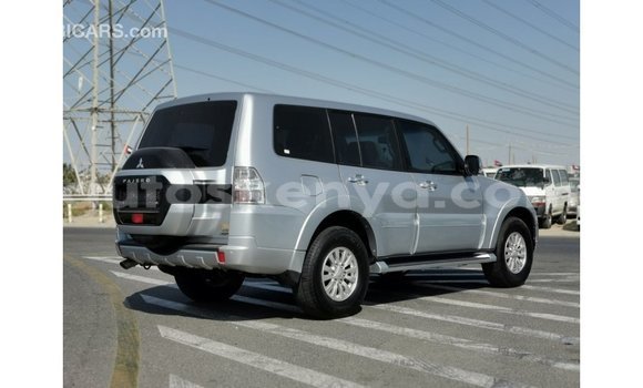 Nunua Imported Mitsubishi Pajero Nyingine Gari ndani ya Import - Dubai nchini Kati Kenya Nunua Imported Mitsubishi Pajero Nyingine Gari ndani ya Import - Dubai nchini Kati Kenya