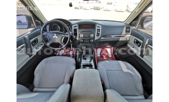 Nunua Imported Mitsubishi Pajero Nyingine Gari ndani ya Import - Dubai nchini Kati Kenya Nunua Imported Mitsubishi Pajero Nyingine Gari ndani ya Import - Dubai nchini Kati Kenya
