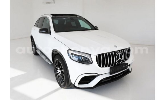 Nunua Imported Mercedes‒Benz GLC Nyeupe Gari ndani ya Import - Dubai nchini Kati Kenya Nunua Imported Mercedes‒Benz GLC Nyeupe Gari ndani ya Import - Dubai nchini Kati Kenya