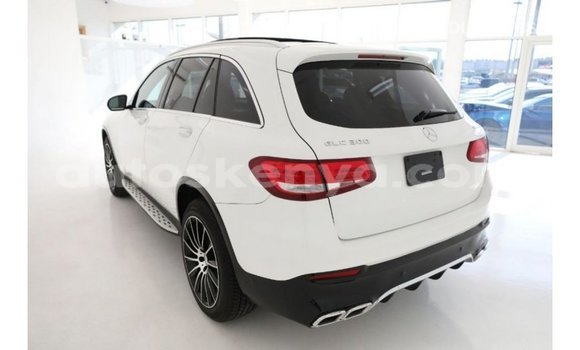 Nunua Imported Mercedes‒Benz GLC Nyeupe Gari ndani ya Import - Dubai nchini Kati Kenya Nunua Imported Mercedes‒Benz GLC Nyeupe Gari ndani ya Import - Dubai nchini Kati Kenya