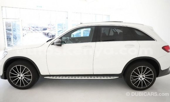 Nunua Imported Mercedes‒Benz GLC Nyeupe Gari ndani ya Import - Dubai nchini Kati Kenya Nunua Imported Mercedes‒Benz GLC Nyeupe Gari ndani ya Import - Dubai nchini Kati Kenya