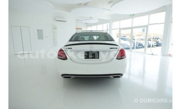 Nunua Imported Mercedes‒Benz 1117 Nyeupe Lori ndani ya Import - Dubai nchini Kati Kenya Nunua Imported Mercedes‒Benz 1117 Nyeupe Lori ndani ya Import - Dubai nchini Kati Kenya