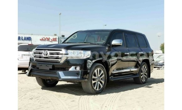 Imported Toyota Land Cruiser Black Makiinaa iti Import - Dubai keessatti Central Kenya keessatti Imported Toyota Land Cruiser Black Makiinaa iti Import - Dubai keessatti Central Kenya keessatti