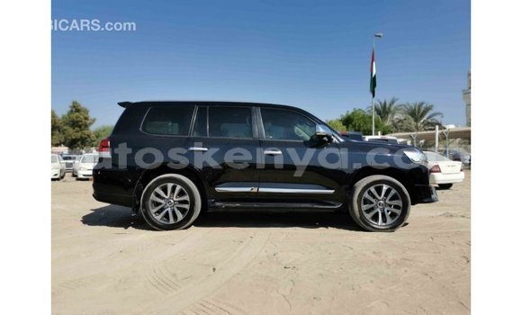 Imported Toyota Land Cruiser Black Makiinaa iti Import - Dubai keessatti Central Kenya keessatti Imported Toyota Land Cruiser Black Makiinaa iti Import - Dubai keessatti Central Kenya keessatti