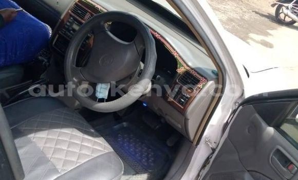 Oofamaa Toyota Premio White Makiinaa iti Nairobi keessatti Nairobi keessatti Oofamaa Toyota Premio White Makiinaa iti Nairobi keessatti Nairobi keessatti