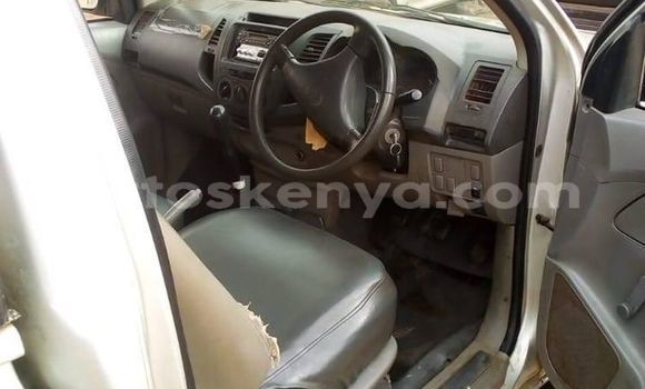 Oofamaa Toyota Hilux Silver Makiinaa iti Nairobi keessatti Nairobi keessatti Oofamaa Toyota Hilux Silver Makiinaa iti Nairobi keessatti Nairobi keessatti