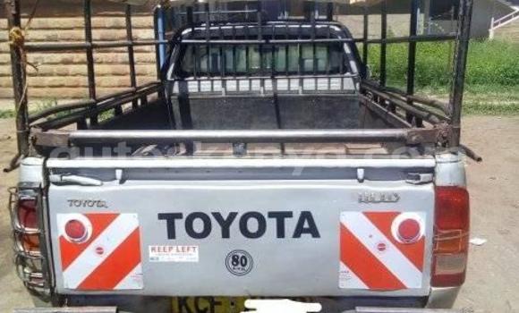 Oofamaa Toyota Hilux Silver Makiinaa iti Nairobi keessatti Nairobi keessatti Oofamaa Toyota Hilux Silver Makiinaa iti Nairobi keessatti Nairobi keessatti