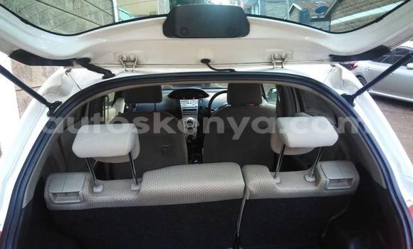 Oofamaa Toyota Yaris White Makiinaa iti Nairobi keessatti Nairobi keessatti Oofamaa Toyota Yaris White Makiinaa iti Nairobi keessatti Nairobi keessatti