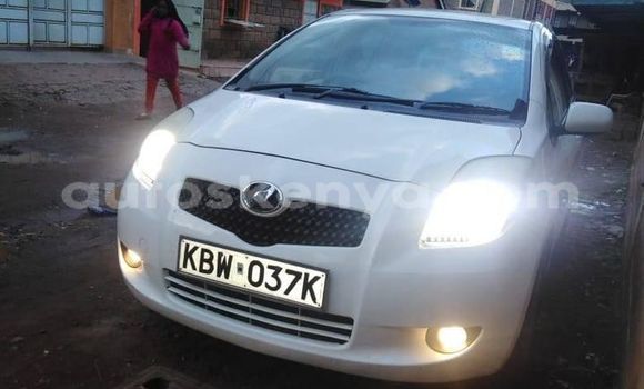 Oofamaa Toyota Yaris White Makiinaa iti Nairobi keessatti Nairobi keessatti Oofamaa Toyota Yaris White Makiinaa iti Nairobi keessatti Nairobi keessatti
