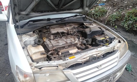 Oofamaa Toyota Premio White Makiinaa iti Nairobi keessatti Nairobi keessatti Oofamaa Toyota Premio White Makiinaa iti Nairobi keessatti Nairobi keessatti