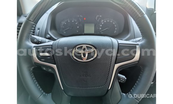 Nunua Imported Toyota Prado Nyeusi Gari ndani ya Import - Dubai nchini Kati Kenya Nunua Imported Toyota Prado Nyeusi Gari ndani ya Import - Dubai nchini Kati Kenya