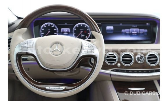 Imported Mercedes‒Benz 1117 White Netiree iti Import - Dubai keessatti Central Kenya keessatti Imported Mercedes‒Benz 1117 White Netiree iti Import - Dubai keessatti Central Kenya keessatti