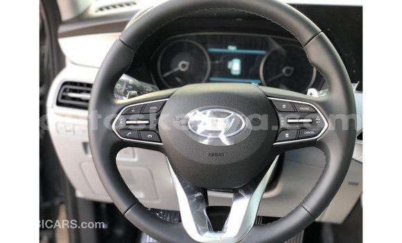 Imported Hyundai Chorus Other Netiree iti Import - Dubai keessatti Central Kenya keessatti Imported Hyundai Chorus Other Netiree iti Import - Dubai keessatti Central Kenya keessatti