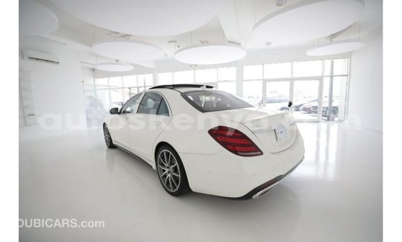 Nunua Imported Mercedes‒Benz 1117 Nyeupe Lori ndani ya Import - Dubai nchini Kati Kenya Nunua Imported Mercedes‒Benz 1117 Nyeupe Lori ndani ya Import - Dubai nchini Kati Kenya