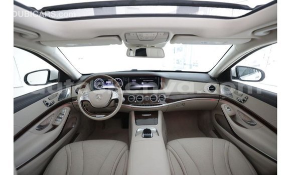 Nunua Imported Mercedes‒Benz 1117 Nyeupe Lori ndani ya Import - Dubai nchini Kati Kenya Nunua Imported Mercedes‒Benz 1117 Nyeupe Lori ndani ya Import - Dubai nchini Kati Kenya