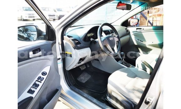 Nunua Imported Hyundai Accent Nyingine Gari ndani ya Import - Dubai nchini Kati Kenya Nunua Imported Hyundai Accent Nyingine Gari ndani ya Import - Dubai nchini Kati Kenya