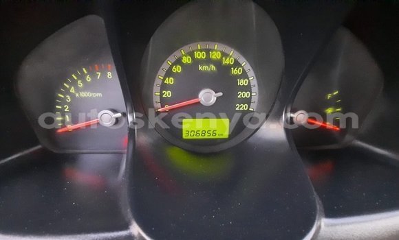 Imported Kia Sportage White Makiinaa iti Import - Dubai keessatti Central Kenya keessatti Imported Kia Sportage White Makiinaa iti Import - Dubai keessatti Central Kenya keessatti