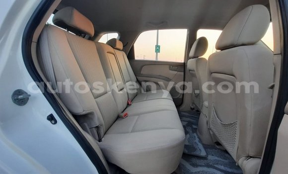 Imported Kia Sportage White Makiinaa iti Import - Dubai keessatti Central Kenya keessatti Imported Kia Sportage White Makiinaa iti Import - Dubai keessatti Central Kenya keessatti