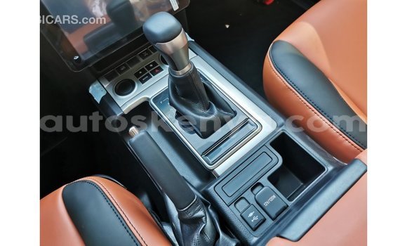 Nunua Imported Toyota Prado Nyeusi Gari ndani ya Import - Dubai nchini Kati Kenya Nunua Imported Toyota Prado Nyeusi Gari ndani ya Import - Dubai nchini Kati Kenya