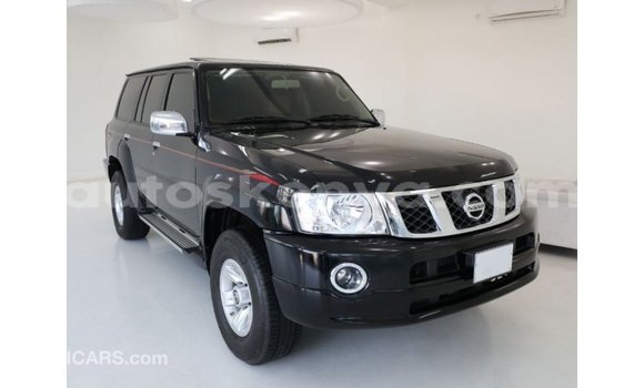 Nunua Imported Nissan Patrol Nyeusi Gari ndani ya Import - Dubai nchini Kati Kenya Nunua Imported Nissan Patrol Nyeusi Gari ndani ya Import - Dubai nchini Kati Kenya