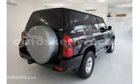 Nunua Imported Nissan Patrol Nyeusi Gari ndani ya Import - Dubai nchini Kati Kenya Nunua Imported Nissan Patrol Nyeusi Gari ndani ya Import - Dubai nchini Kati Kenya