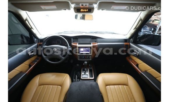 Nunua Imported Nissan Patrol Nyeusi Gari ndani ya Import - Dubai nchini Kati Kenya Nunua Imported Nissan Patrol Nyeusi Gari ndani ya Import - Dubai nchini Kati Kenya