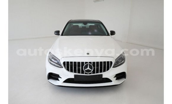 Nunua Imported Mercedes‒Benz 1117 Nyeupe Lori ndani ya Import - Dubai nchini Kati Kenya Nunua Imported Mercedes‒Benz 1117 Nyeupe Lori ndani ya Import - Dubai nchini Kati Kenya