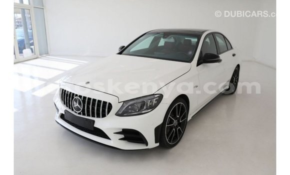 Nunua Imported Mercedes‒Benz 1117 Nyeupe Lori ndani ya Import - Dubai nchini Kati Kenya Nunua Imported Mercedes‒Benz 1117 Nyeupe Lori ndani ya Import - Dubai nchini Kati Kenya