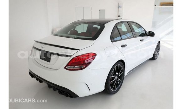 Nunua Imported Mercedes‒Benz 1117 Nyeupe Lori ndani ya Import - Dubai nchini Kati Kenya Nunua Imported Mercedes‒Benz 1117 Nyeupe Lori ndani ya Import - Dubai nchini Kati Kenya