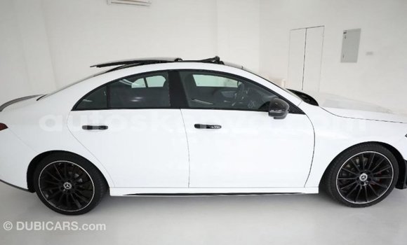 Imported Mercedes‒Benz 250 White Makiinaa iti Import - Dubai keessatti Central Kenya keessatti Imported Mercedes‒Benz 250 White Makiinaa iti Import - Dubai keessatti Central Kenya keessatti