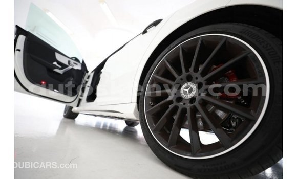 Imported Mercedes‒Benz 250 White Makiinaa iti Import - Dubai keessatti Central Kenya keessatti Imported Mercedes‒Benz 250 White Makiinaa iti Import - Dubai keessatti Central Kenya keessatti