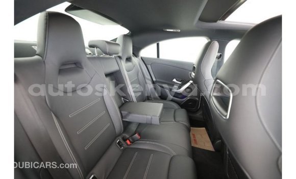 Imported Mercedes‒Benz 250 White Makiinaa iti Import - Dubai keessatti Central Kenya keessatti Imported Mercedes‒Benz 250 White Makiinaa iti Import - Dubai keessatti Central Kenya keessatti